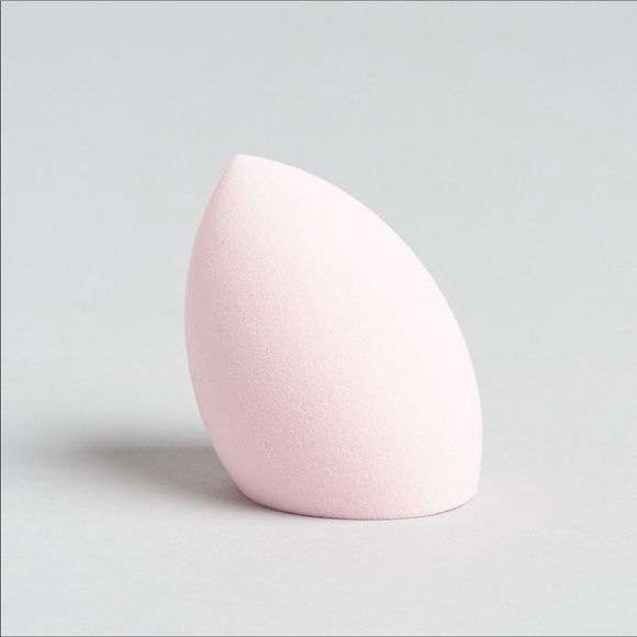 Glossybox Exclusive Beauty Blending Sponge - Picture 2 of 4